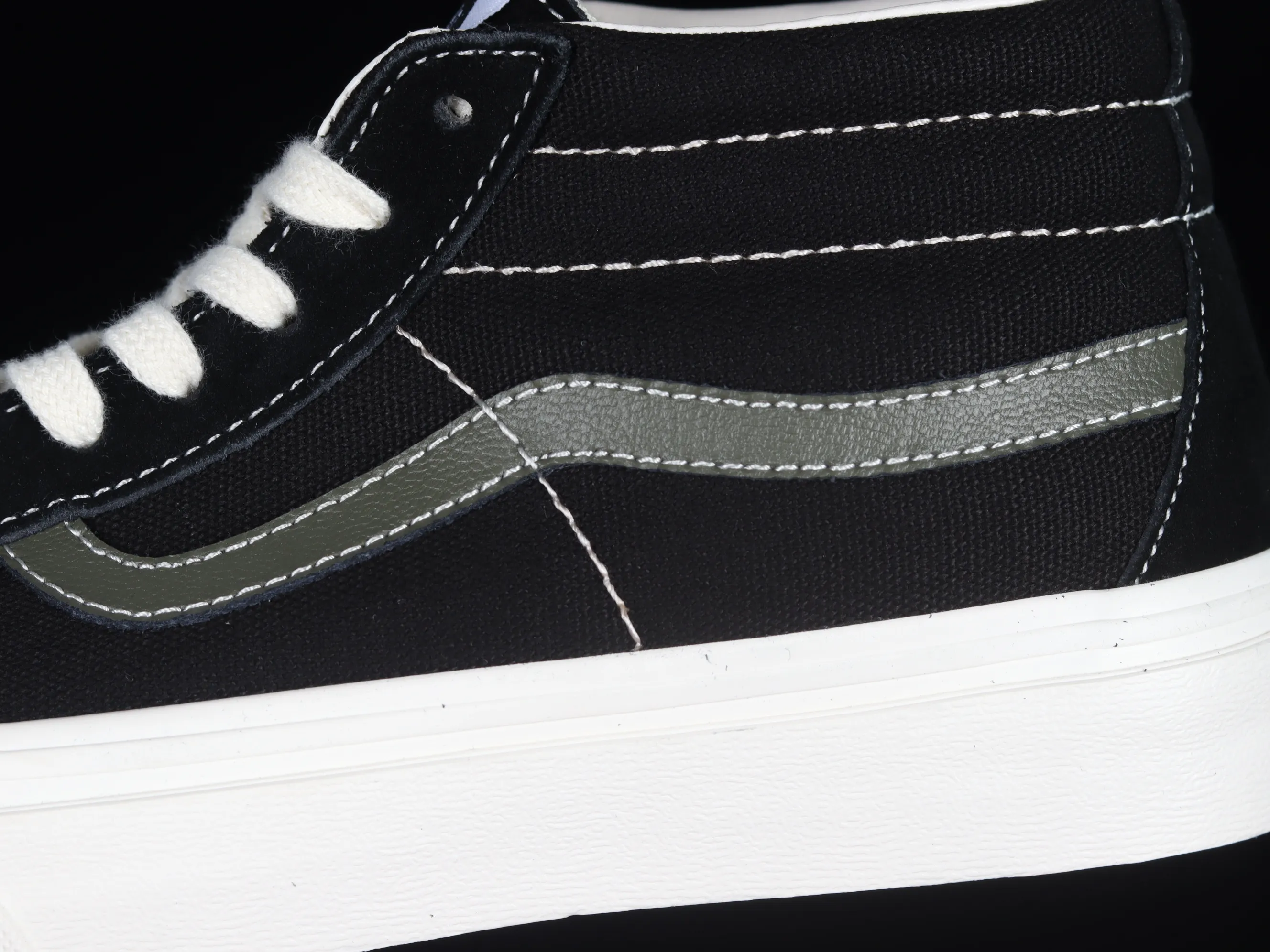 All categories Vans Vans series Vans Mid Vans China Vans SK8-Hi Vans olive green side stripes classic mid-top skateboard shoes VN0A391F0XB